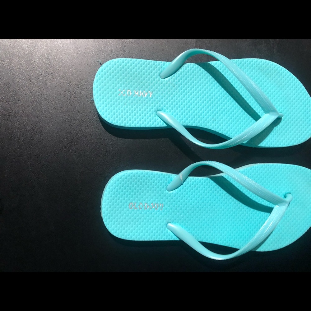 Shoe